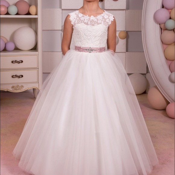 kingdom boutique Other - Kingdom Boutique Flower Girl Dress